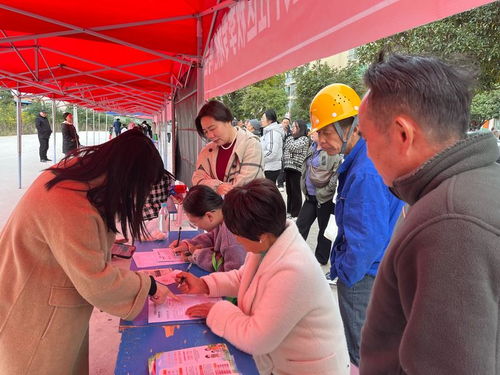 衡陽(yáng)石惠家園居民喜領(lǐng)民生大禮包，政府門戶網(wǎng)站一站式服務(wù)助力美好生活